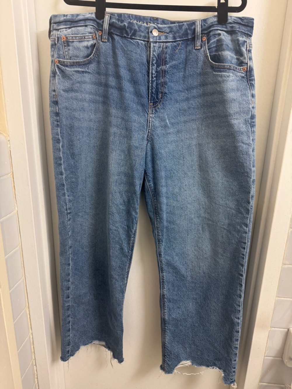 American Eagle Outfitters Strigid Curvy High-Waisted Stovepipe Jeans
